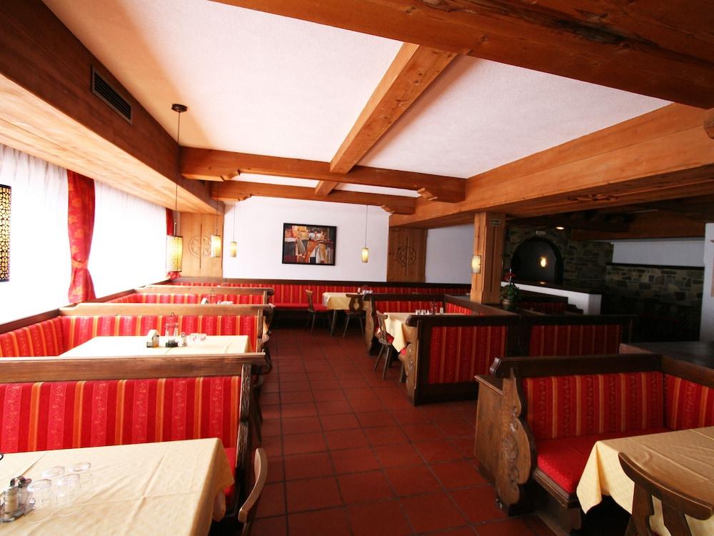 First Mountain Hotel Zillertal Aschau Im Zillertal Bagian luar foto